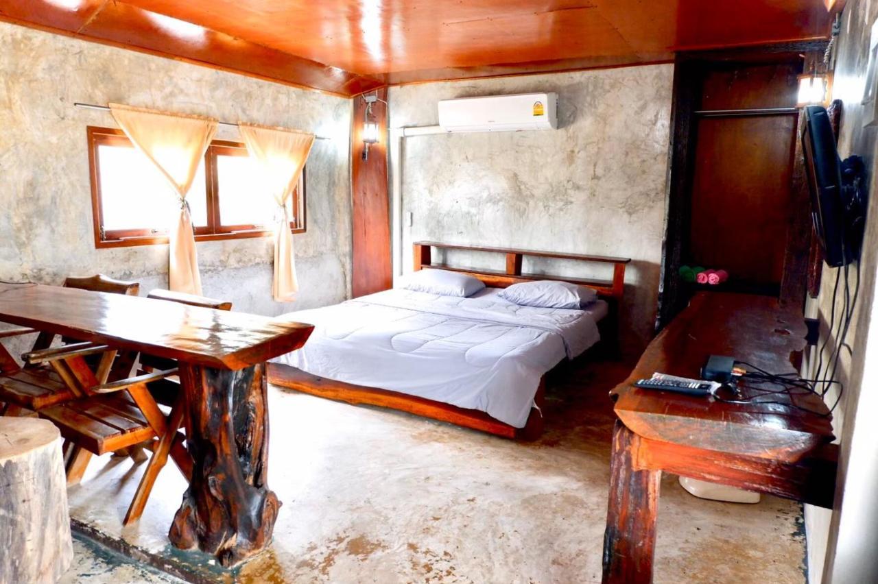 Chokchai Hotel Ban Huai Maenam Noi Extérieur photo