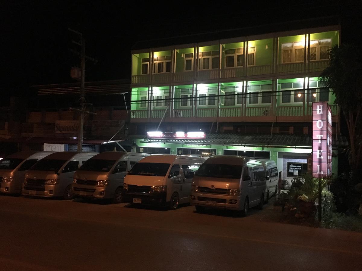 Chokchai Hotel Ban Huai Maenam Noi Extérieur photo